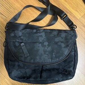 lululemon all night festival bag 5L